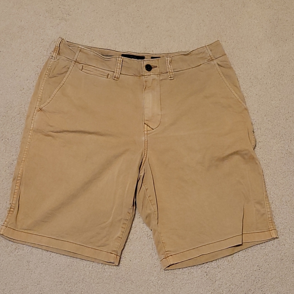 Lucky Brand Shorts size 33